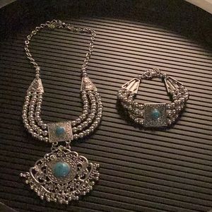 Silver and Turquoise Necklace & Matching Bracelet Set (NWNT)
